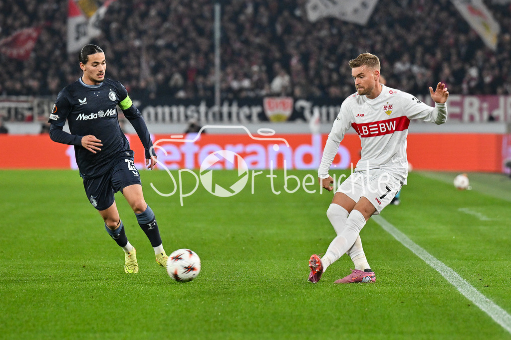 VfB Stuttgart - Feyenoord Rotterdam | STUTTGART, DEUTSCHLAND - 6. NOVEMBER: im Duell Anis Hadj MOUSSA (Feyenoord Rotterdam 23) und Maximilian MITTELSTÄDT (VfB Stuttgart 7) beim Ligaspiel zwischen dem VfB Stuttgart und Feyenoord Rotterdam am 4. Spieltag der Europa League in der MHP-Arena am 06.11.2025