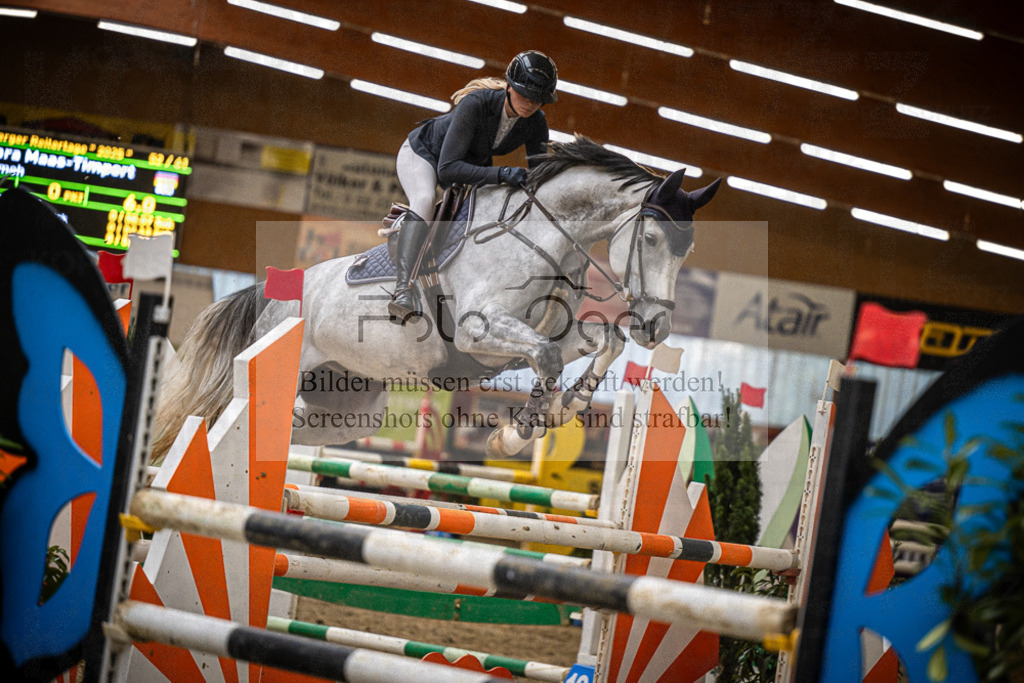 DOS_3320 | Entdecke hochwertige Reitturnierfotos von Foto Oger. Professionell, emotional und authentisch – jetzt Lieblingsmomente im Shop bestellen.Deutschlandweite Turnierfotografie. - Realisiert mit Pictrs.com