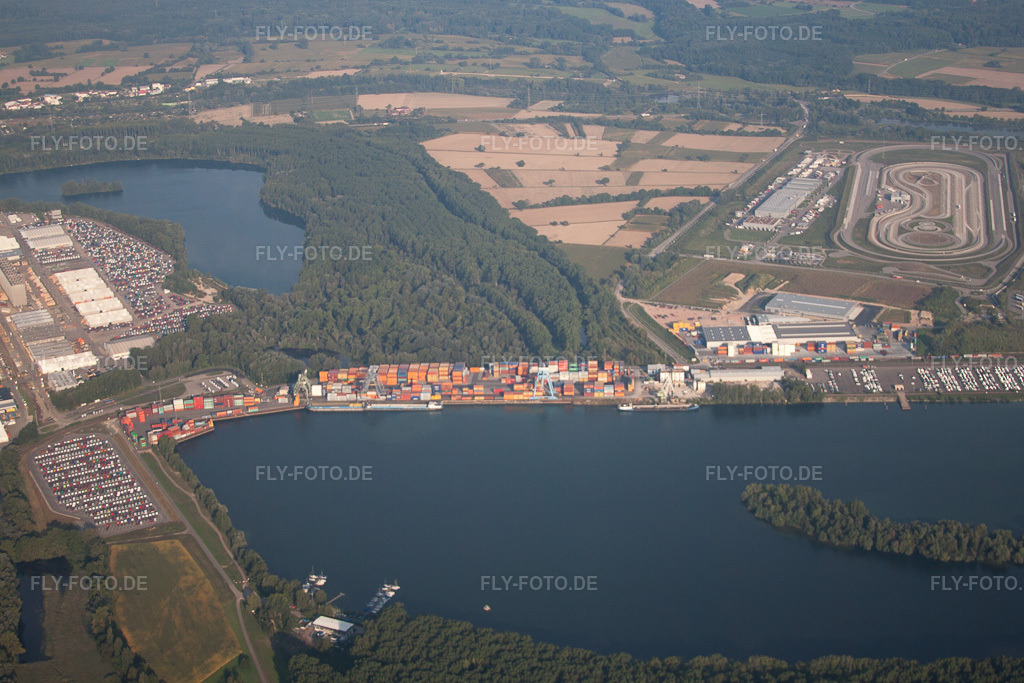 Luftbild: Wörth am Rhein, Industriegebiet Oberwald im Ortsteil Maximiliansau in Wörth im Bundesland Rheinland-Pfalz in Deutschland. Foto: IMG_52915.jpg vom 05.09.2012 durch Werner Riehm/FLY-FOTO.de
