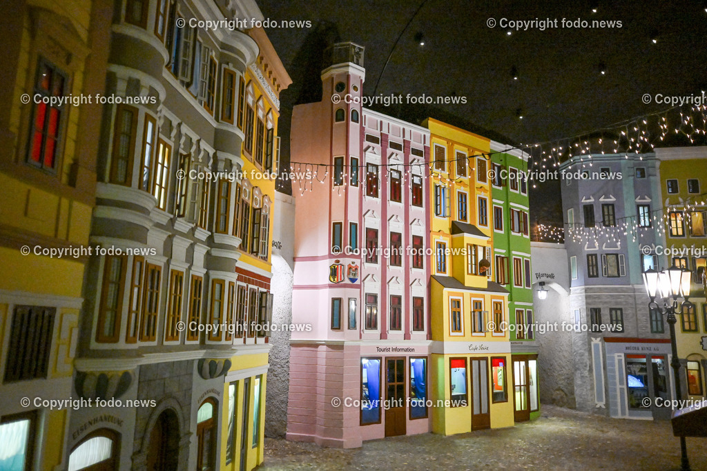 Poestlingberg_ Grottenbahn_ 26.02.2024-6 | 26.02.2024, Poestlingberg, Grottenbahn, AUT, Grottenbahn, Poestlingberg im Bild Hauptplatz Linz, Miniaturnachbildung