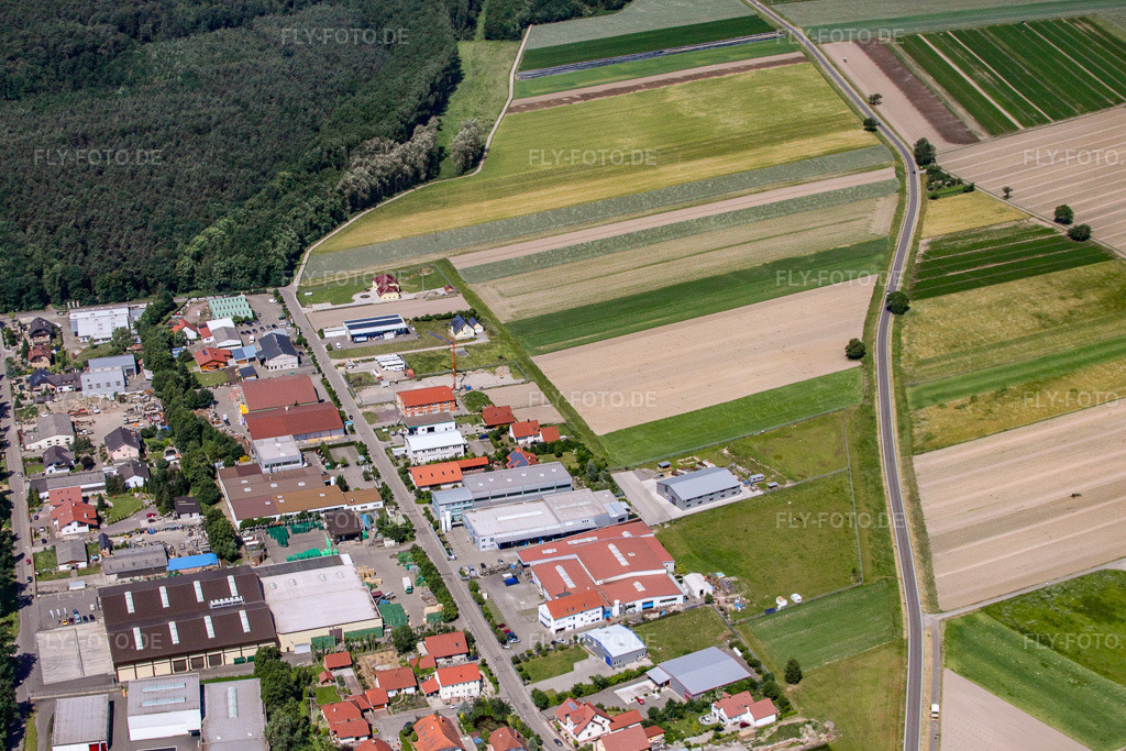 Luftbild: Gewerbegebiet Geräutäcker von Osten in Hatzenbühl im Bundesland Rheinland-Pfalz in Deutschland. Foto: IMG_18457.jpg vom 30.05.2009 durch Werner Riehm/FLY-FOTO.de