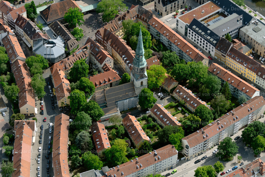 4031025 | HANNOVER 02.06.2020 Kirchengebäude der Kreuzkirche in Hannover im Bundesland Niedersachsen, Deutschland. // Church building of the Kreuzkirche in Hannover in the state of Niedersachsen, Germany. Foto: Gerhard Launer