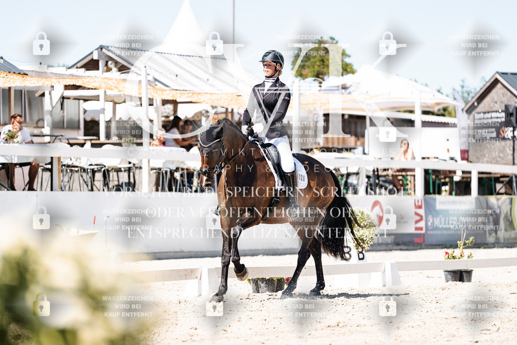 CK909803 | Turnierfotografie Pferdefotografie Trier Rheinland-Pfalz Pferdesport Reitsport Tierfotografie Sportfotografie Pferdevideo Pferdevideografie Equestrianvideography equestrianphotography  - Realisiert mit Pictrs.com
