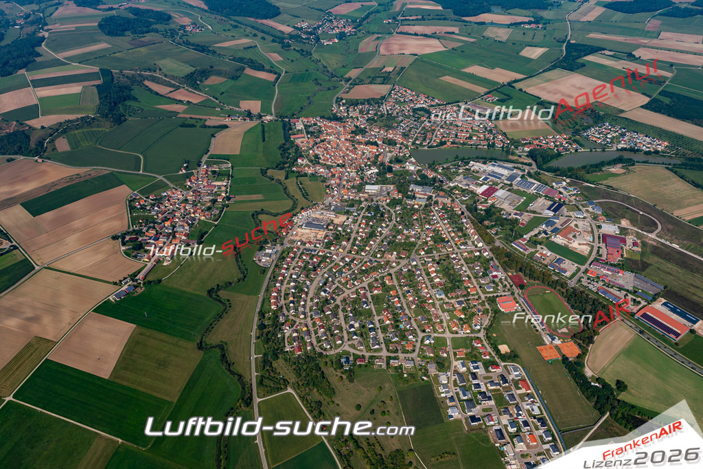 aktuelles Luftbild von  Leutershausen - Luftaufnahme wurde 2019 von https://frankenair.de mittels Flugzeug (keine Drohne) erstellt.