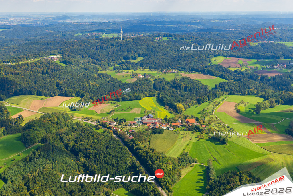 Klassische Luftaufnahme ohne Drohne zeigt:Berwinkel bei Sulzbach an der Murr - Die Luftbildaufnahme wurde 2025 vom UL-Flugzeug heraus erstellt ( keine Drohne ) - Hochauflösende Luftaufnahme -Nicht vergleichbar mit Google Maps oder Satelittenbilder- Die Geschenkidee !Mit Lizenz und Bildrechte bestellbar