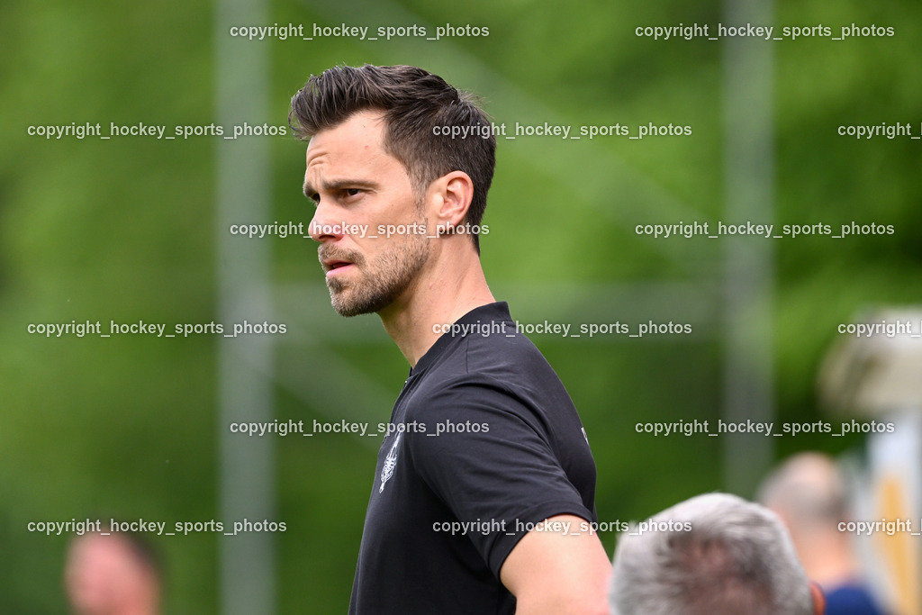 ATUS Velden vs. SV Dellach Gail | Headcoach ATUS Velden Marcel Günther Kuster, ATUS Velden vs. SV Dellach Gail, ATUS Velden vs. SV Dellach Gail am 03.05.2025 in Velden (Wald Arena Velden), Austria, (Photo by Bernd Stefan)