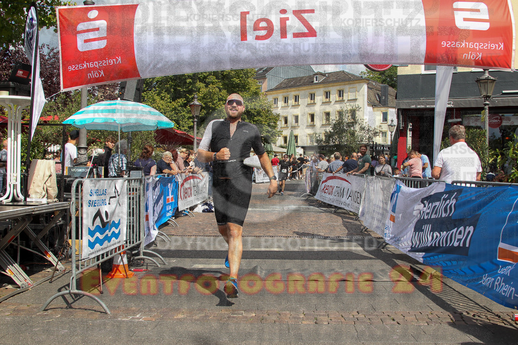 250824_1456_EV4_2388 | Sportfotografie im Rhein-Sieg Kreis, Köln, Bonn, NRW, Rheinland Pfalz, Hessen, etc. Unser Tätigkeitsfeld umfasst den Laufsport vom Volkslauf über den Marathon, Duathlon, Triathon bis zum Ultralauf wie Kölnpfad Ultra oder Schindertrail.