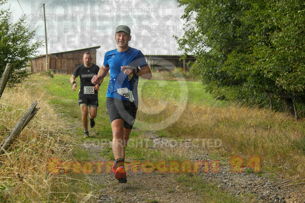 250801_1901_EV4_7898 | Sportfotografie im Rhein-Sieg Kreis, Köln, Bonn, NRW, Rheinland Pfalz, Hessen, etc. Unser Tätigkeitsfeld umfasst den Laufsport vom Volkslauf über den Marathon, Duathlon, Triathon bis zum Ultralauf wie Kölnpfad Ultra oder Schindertrail.