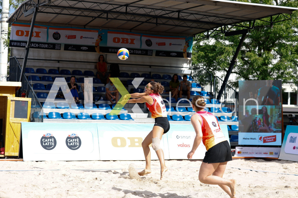 Obi BeachTour 2026 - Basel | BASEL, SWITZERLAND - JULY 18: ELIN SHANA KLUSER (SUI) during the Obi BeachTour 2026 match between KLUSER / SCHWAB (SUI) and EUGSTER / GÄHWILER (SUI) at Barfüsserplatz on July 18, 2026 in Basel, Switzerland. - Realisiert mit Pictrs.com