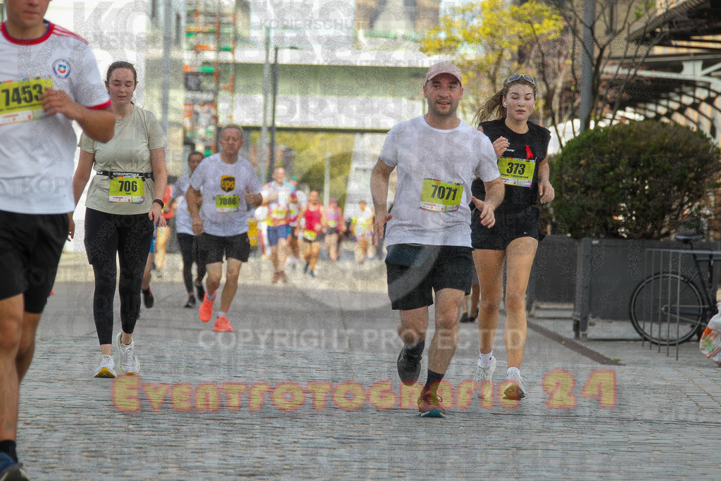 250920_1332_EV4_5967 | Sportfotografie im Rhein-Sieg Kreis, Köln, Bonn, NRW, Rheinland Pfalz, Hessen, etc. Unser Tätigkeitsfeld umfasst den Laufsport vom Volkslauf über den Marathon, Duathlon, Triathon bis zum Ultralauf wie Kölnpfad Ultra oder Schindertrail.