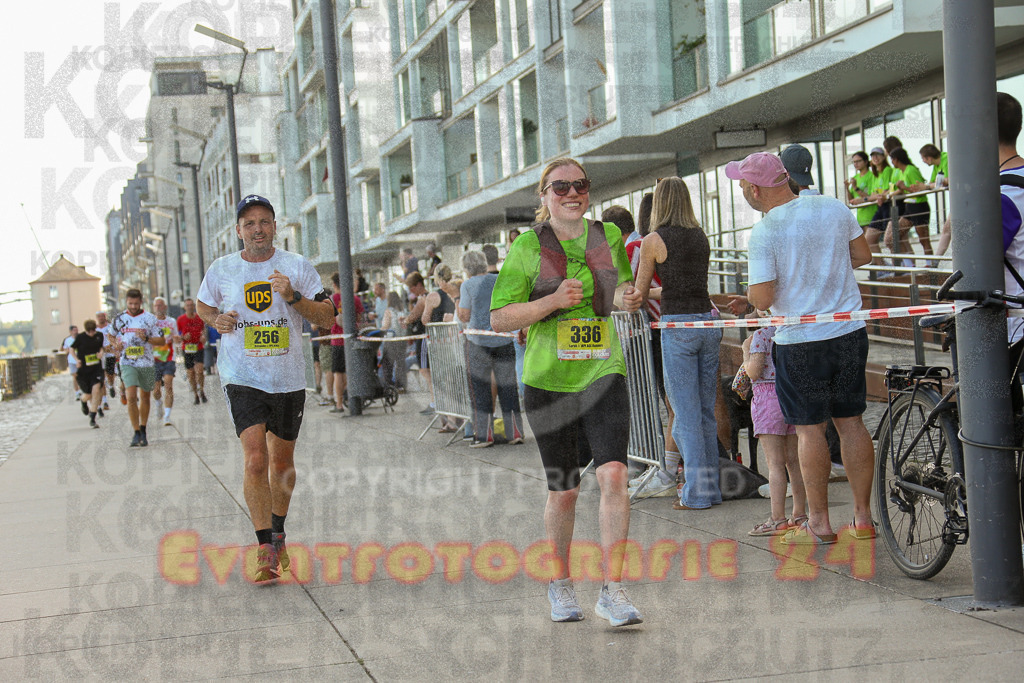 250920_1448_EX1_7696 | Sportfotografie im Rhein-Sieg Kreis, Köln, Bonn, NRW, Rheinland Pfalz, Hessen, etc. Unser Tätigkeitsfeld umfasst den Laufsport vom Volkslauf über den Marathon, Duathlon, Triathon bis zum Ultralauf wie Kölnpfad Ultra oder Schindertrail.