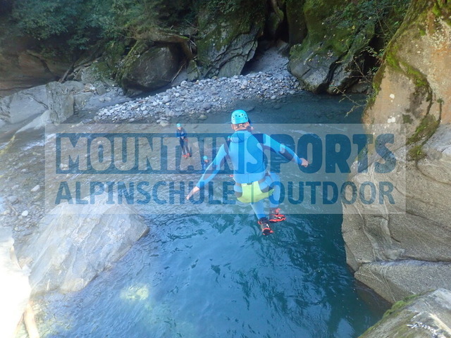 P1010071 | Bestelle die Bilder deines Berg- oder Wasser-Abenteuers mit Mountain Sports bequem von zu Hause aus direkt über unseren Online Fotoshop von pictrs.com. - Realisiert mit Pictrs.com