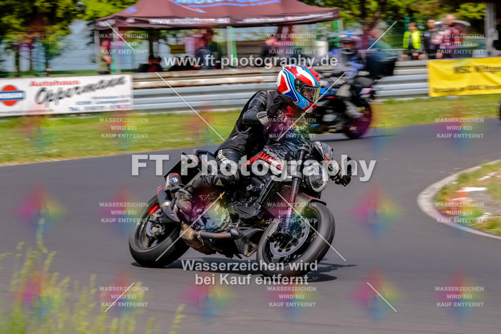 MotoTeamVBK-21007 | Hier findet Ihr Bilder von Touristenfahrten auf der Nürburgring Nordschleife oder von anderen Veranstaltungen die ich besucht habe. Viel Spass beim Durch Schauen 