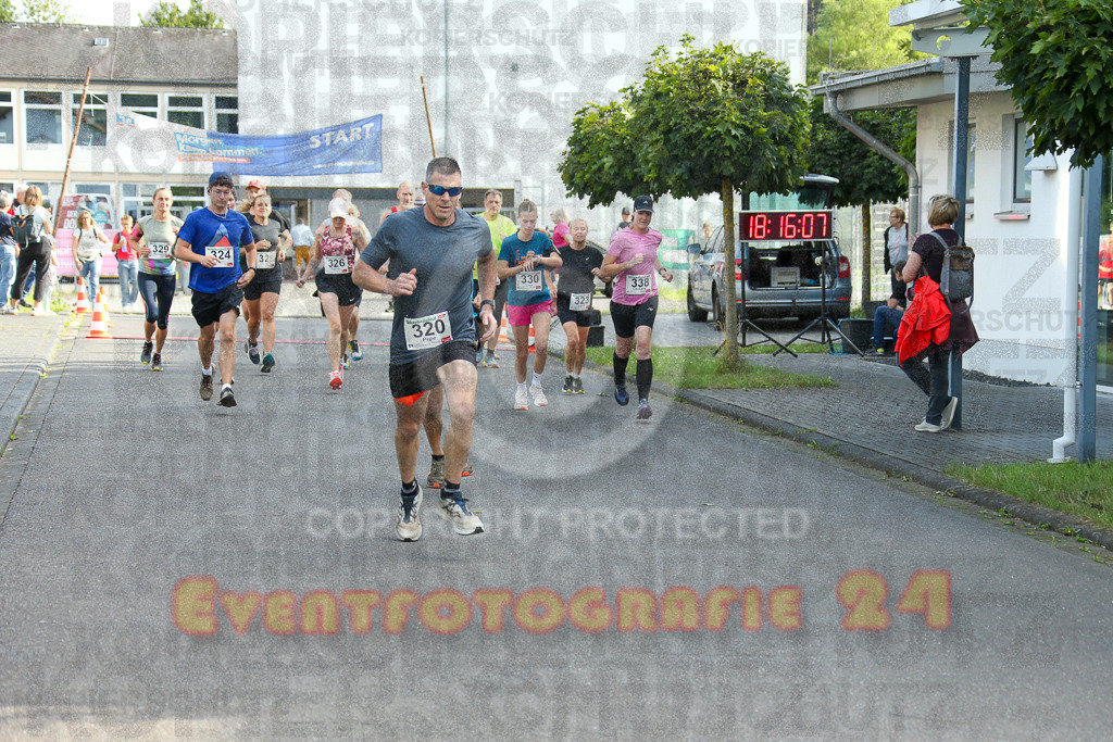 250801_1816_EX1_6570 | Sportfotografie im Rhein-Sieg Kreis, Köln, Bonn, NRW, Rheinland Pfalz, Hessen, etc. Unser Tätigkeitsfeld umfasst den Laufsport vom Volkslauf über den Marathon, Duathlon, Triathon bis zum Ultralauf wie Kölnpfad Ultra oder Schindertrail.