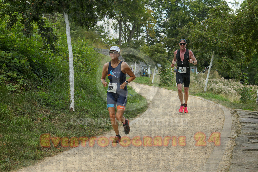 250824_1354_EX1_4182 | Sportfotografie im Rhein-Sieg Kreis, Köln, Bonn, NRW, Rheinland Pfalz, Hessen, etc. Unser Tätigkeitsfeld umfasst den Laufsport vom Volkslauf über den Marathon, Duathlon, Triathon bis zum Ultralauf wie Kölnpfad Ultra oder Schindertrail.