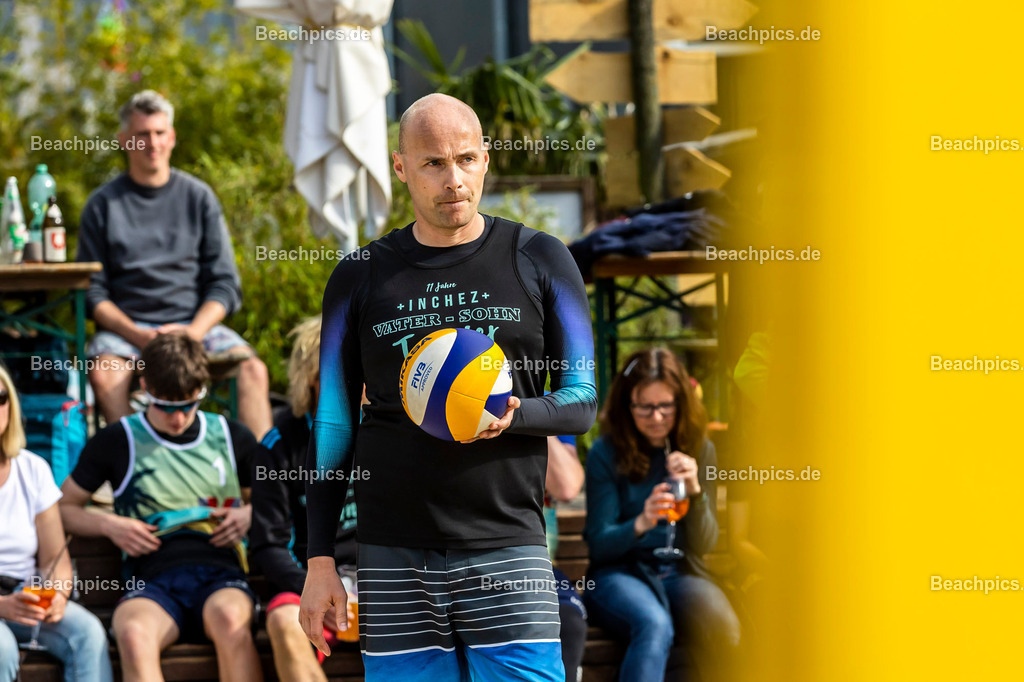 2023-00070706-Vater-Sohn-Turnier |  18.05.2023; Berlin Foto: Gerold Rebsch - www.beachpics.de
