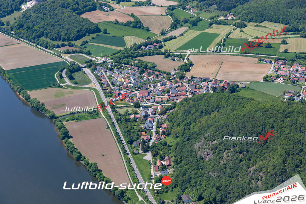 Die Luftaufnahme Sulzbach-an-der-Donau - Donaustauf wurde 2021 mittels Flugzeug (keine Drohne) erstellt. Hohe Auflösung -für große Poster und Wandbilder geeignet!