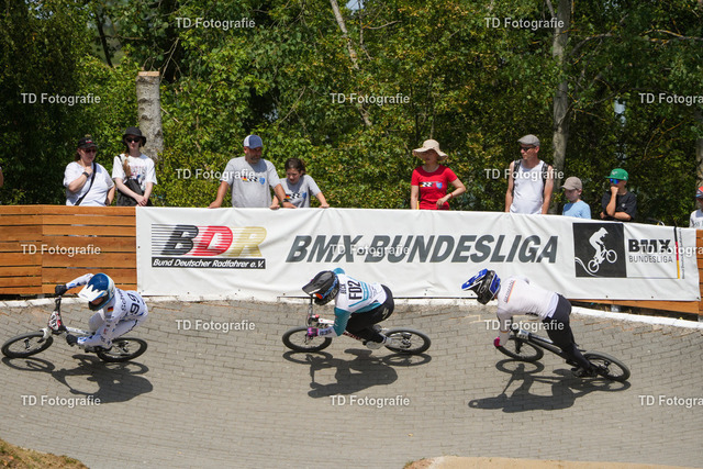 DM_BMX_Race_2025-05977 | Fotogalerie von Thomas Dettweiler mit Eventbildern und lizenzfreien Fotos. Perfekt als Wandbild, für Büro, Website oder private Nutzung. - Realisiert mit Pictrs.com