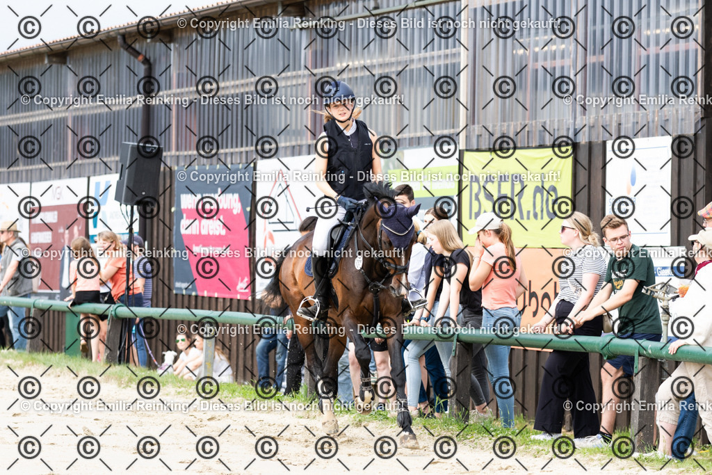 CL5A8011 | Emilia Reinking Fotografie - Realisiert mit Pictrs.com