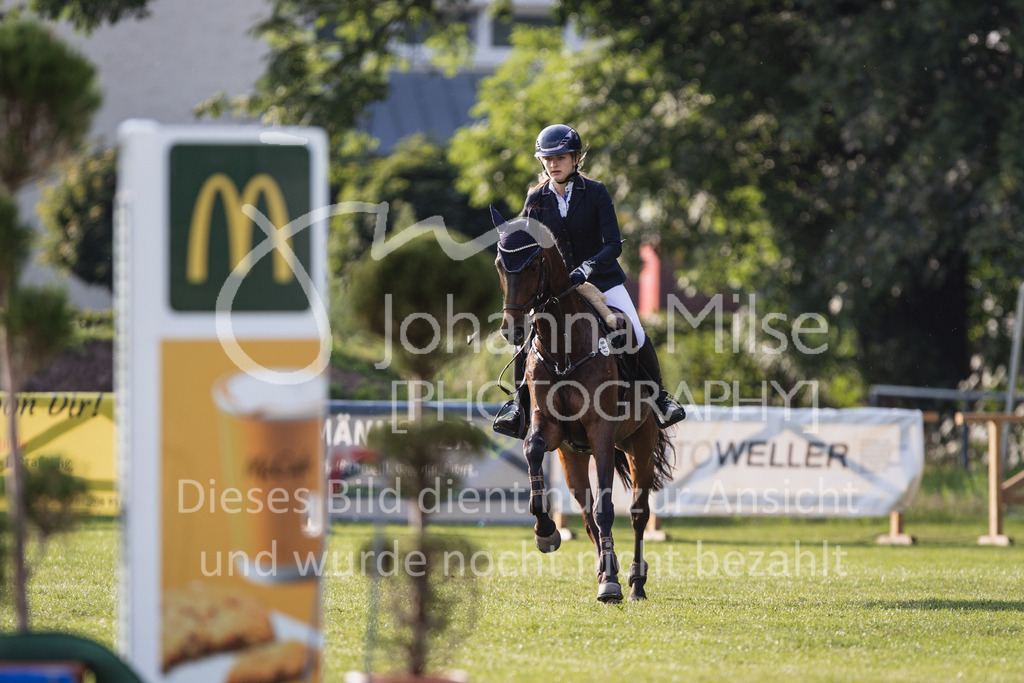 230713_LC_StilA-939 | Deine schönsten Turniermomente als professionelle Fotos! Entdecke hochwertige Pferdesport-Fotografie im Online-Shop. Jetzt Fotos finden & bestellen!