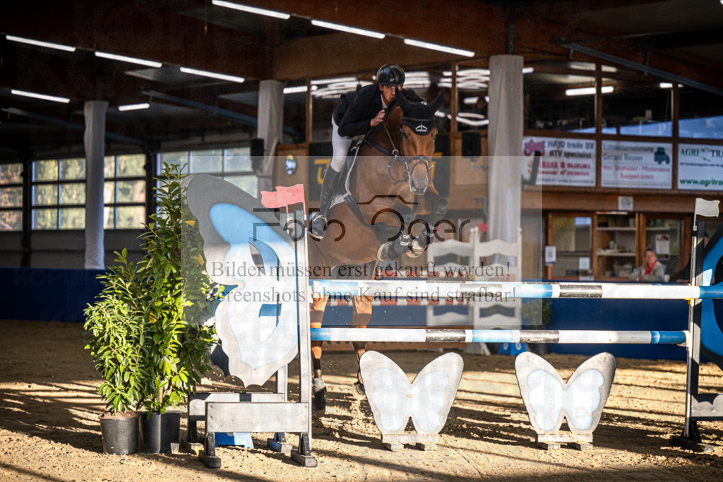 DOS_3315 | Entdecke hochwertige Reitturnierfotos von Foto Oger. Professionell, emotional und authentisch – jetzt Lieblingsmomente im Shop bestellen.Deutschlandweite Turnierfotografie. - Realisiert mit Pictrs.com