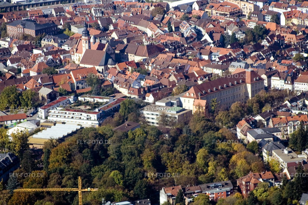 Karlsburg | Luftbild: Karlsburg im Ortsteil Durlach in Karlsruhe im Bundesland Baden-Württemberg in Deutschland. Foto: IMG_8606.jpg vom 14.10.2007 durch Werner Riehm/FLY-FOTO.de - Realisiert mit Pictrs.com