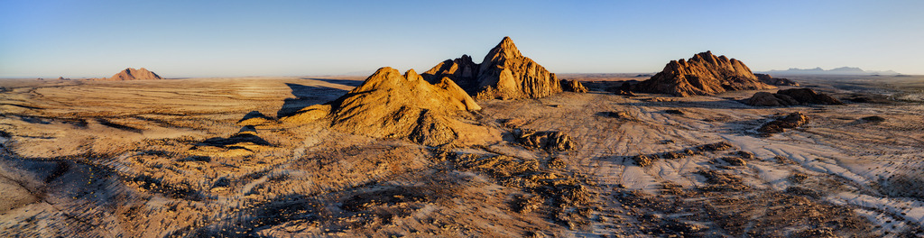Panorama Spitzkoppe Mountain | Panorama Spitzkoppe Mountain - Realisiert mit Pictrs.com