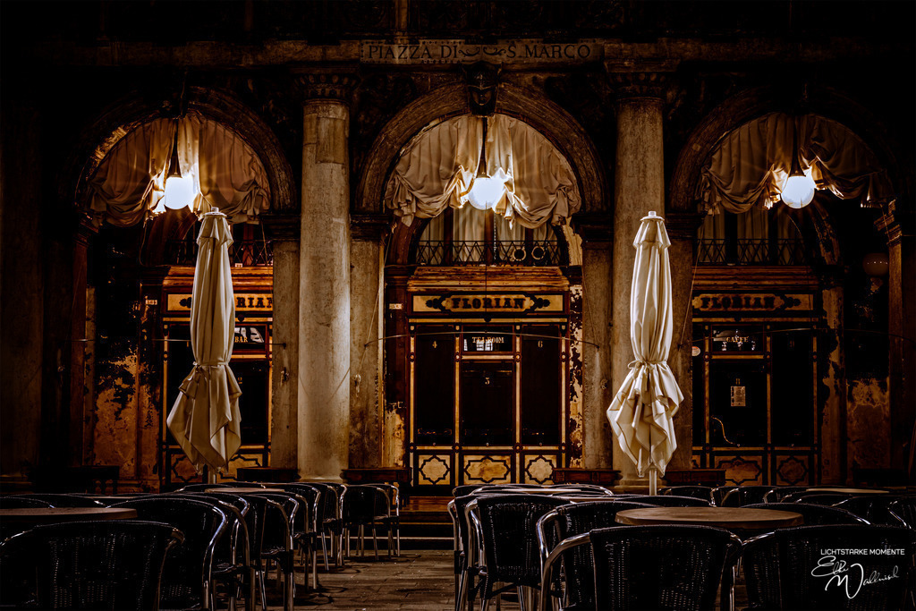 20220309-223659 ITALIEN-Venedig_036-1 Kopie | Herzlich willkommen auf meiner Seite! Ich bin Elke Wallnisch, Deine Fotografin für lichtstarke Momente. Der Name steht für alles, was mich mit der Fotografie verbindet: Das Licht und seine machtvolle Wirkung auf eine Situation oder unsere Stimmung - Realisiert mit Pictrs.com