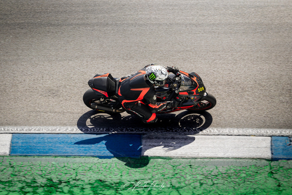 Ducati Trackday Hockenheimring 2026 | Entdecken Sie die faszinierende Welt von Alexander Tschuncky Arts: Kreative Fotografie, atemberaubende Automobilkunst und hochwertiger Bilderdruck. Lassen Sie sich inspirieren! - Realisiert mit Pictrs.com