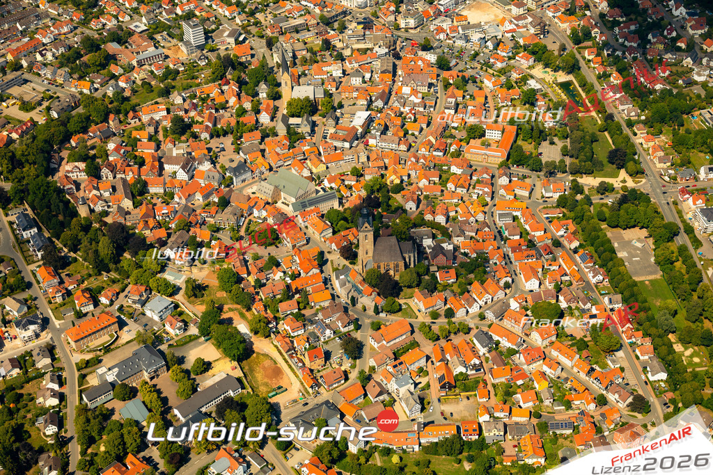 Das Luftbild der Stadt Korbach wurde 2022 vom Flugzeug heraus erstellt (keine Drohnen-Aufnahmen) Aufnahmehöhe ca.450 Meter- hohe Bildauflösung und Druck-Qualität. Garantiert!