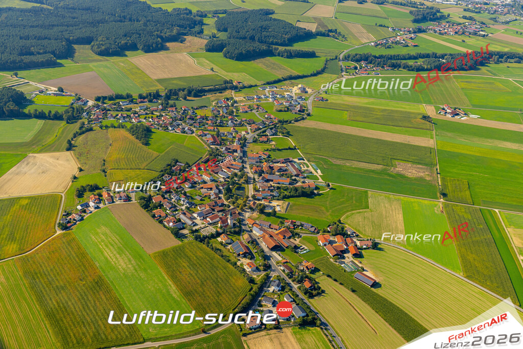 Das Luftbild zeigt : Vilzing Cham - Die Luftaufnahme wurde 2024 vom UL-Flugzeug aus erstellt ( keine Drohne ) - Hochauflösende Luftaufnahme - Für grossformatige Ausdrucke geeignet. Die Geschenkidee !Mit Lizenz und Bildrechte bestellbar