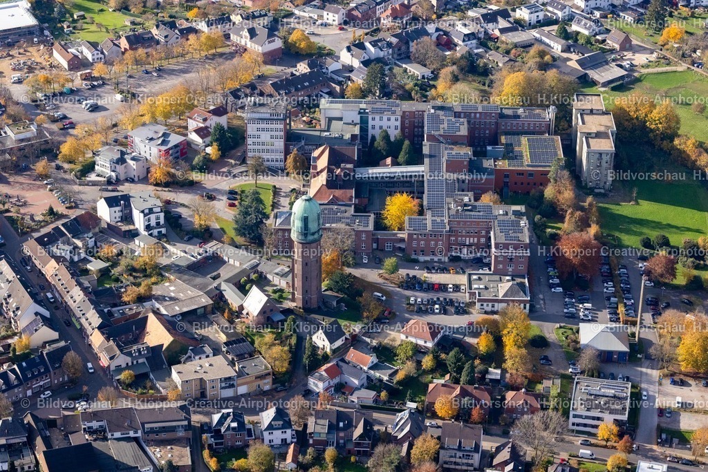 Luftbilder Würselen-7357 | Luftbildfotografie Bauwerk des Industriedenkmales Wasserturm " Bardenberger Wasserturm " an der Niederbardenberger Straße in Würselen im Bundesland Nordrhein-Westfalen, Deutschland - Realisiert mit Pictrs.com