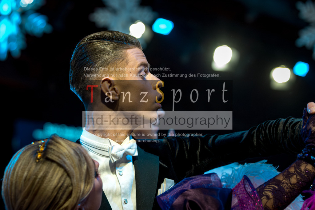 20251214_Baltic-Trophy_2673-2 | Tanzsportbilder, Standardtanz, Lateintanz, WDSF, DTV, LTVB, dancecomp, goc, hessen tanzt, blaues band der spree, walzer, tango, wiener walzer, slowfox, quickstepp, samba, rumba, cha-cha-cha, paso doble. jive, hd-kroft photography, turniertanzsport