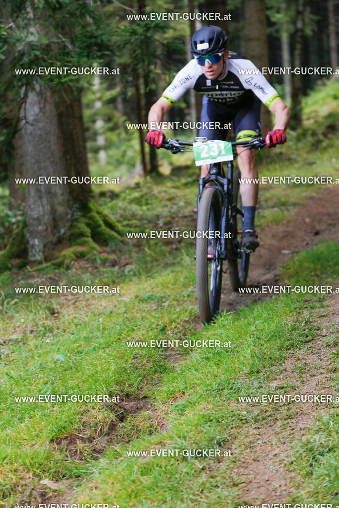 _IPS1541 | Sportfoto event-gucker Herbert Scherer