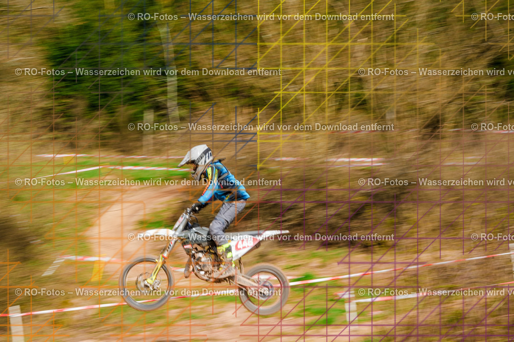 1 2 Lauf Mernes-486 | Sportfotografie von RO-Fotos: Motorsport, Motocross, Enduro, Laufveranstaltungen und Triathlon. Professionelle Fotos von Sportlern und Events. - Realisiert mit Pictrs.com