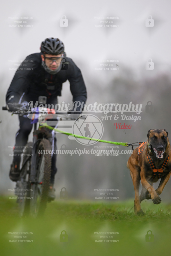 MompixPhotography_CDF2023_FFST_Di_Bike1-12 | PayLife
