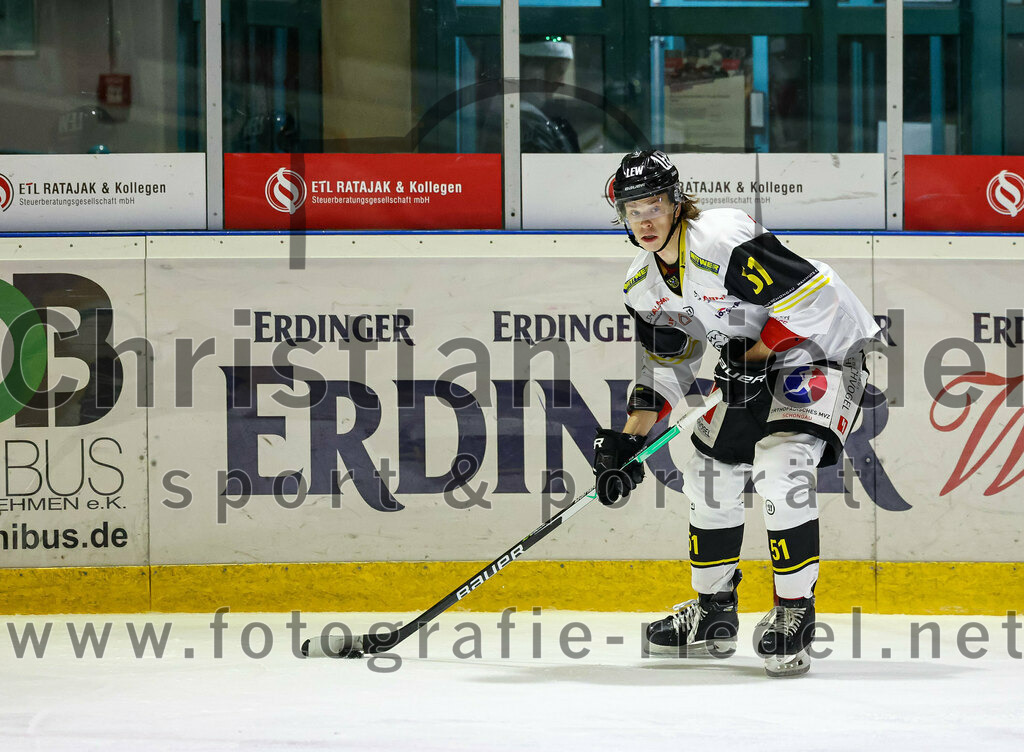 2022-12-23_074_TSV_Erding_gegen_EA_Schongau | Erding, Deutschland, 23.12.2022:
Eishockey, Bayernliga 2022 / 2023, 22. Spieltag, TSV Erding gegen EA Schongau, Endergebnis: 

Foto: Christian Riedel / fotografie-riedel.net