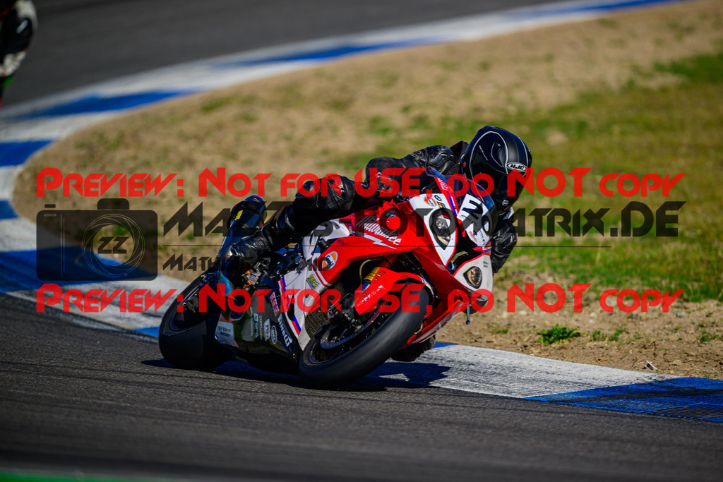 MaZZes_Fotomatrix_20250407_6007705_8028 | ROT