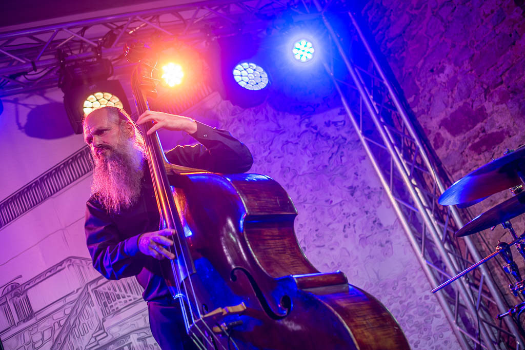 Maria Markesini Konzert | Maria Markesini meets Klazz Brothers im Forte Belvedere Leisnig zum Festival Hallo Leisnig 2022. - Realisiert mit Pictrs.com