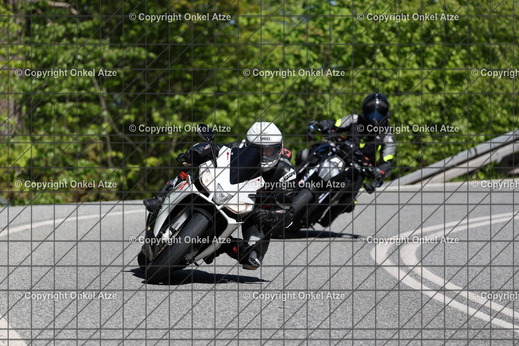 IMG_0195 | Fotograf am Kyffhäuser. Onkel Atze. Kyffhäuser Rennstrecke. Café36. Motorsportfotografie. - Realisiert mit Pictrs.com