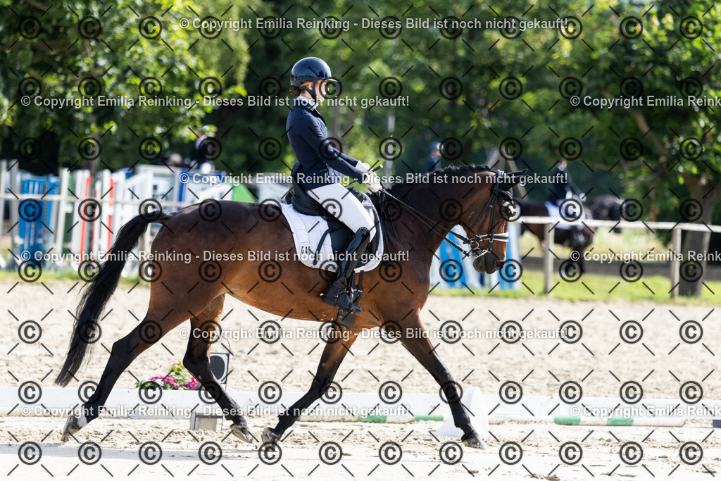 CL5A5543 | Emilia Reinking Fotografie - Realisiert mit Pictrs.com