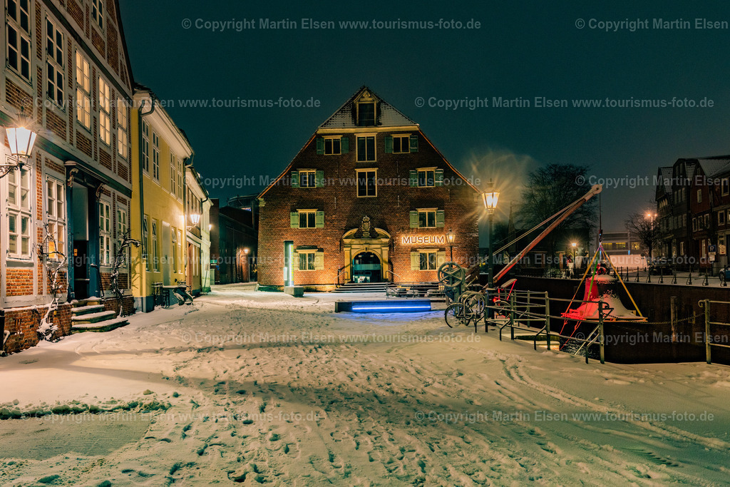 Stade Fischmarkt Schwedenspeicher_Schnee Winter_ELS_0677290121 | Fotos aus den Touristenorten aus Norddeutschland. - Realisiert mit Pictrs.com