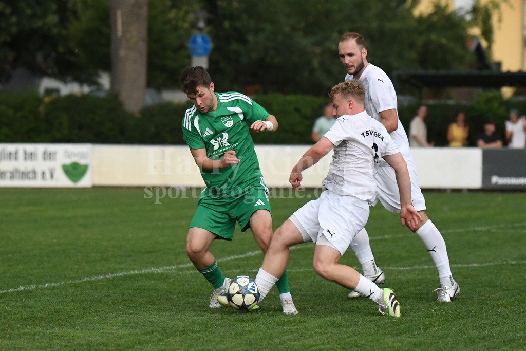 SpVgg Niederalteich : TSV Regen | Florian Nickl (SpVgg Niederalteich #9) - Realisiert mit Pictrs.com