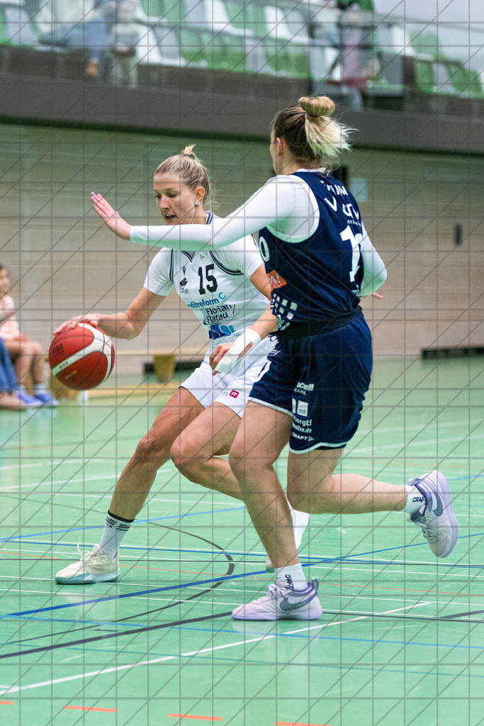 2. DBBL Nord 24/25 | 19.01.2025 | BBC OS vs. VfL VIACTIV-AstroLadies Bochum | 2. DBBL Nord 24/25 | 19.01.2025 | BBC OS vs. VfL VIACTIV-AstroLadies Bochum - - - - - CREDIT, www.bullenfotos.de, Martin König, Hörner Weg 40, D-49078 Osnabrück, +4917663732967, Nutzung und Weitergabe nur zu den vereinbarten Zwecken. Presseanfragen an Urheber. Alle Rechte beim Urheber. - - - - - - Realisiert mit Pictrs.com