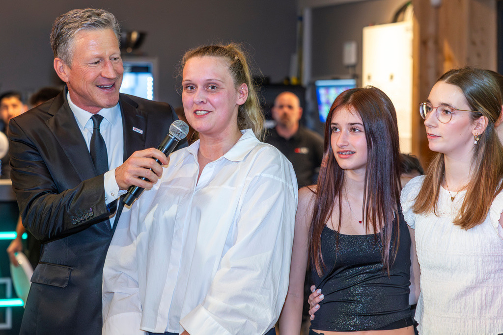 top-top.de 260306-164 | Foto, Video, Fotografie, Videografie, Fotobox, DJ, Discjockey, Musik, Musikbox, Veranstaltung, Photobooth, Amazon, Ebay, Buchtipp, Bestseller, Autor, Verlag, Buch, Wesel, Hamminkeln, NRW, Dinslaken, Rees, Drohne, Hochzeit, Party, Fotobox, Wesel, Fotograf