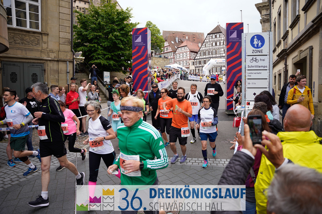 VR Bank Hauptlauf 10km | 3königslauf 2022 VR Bank Hauptlauf - Realisiert mit Pictrs.com