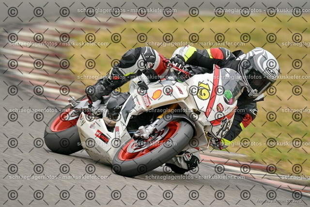 25bt05-1086 | markuskiefer.com - Realisiert mit Pictrs.com