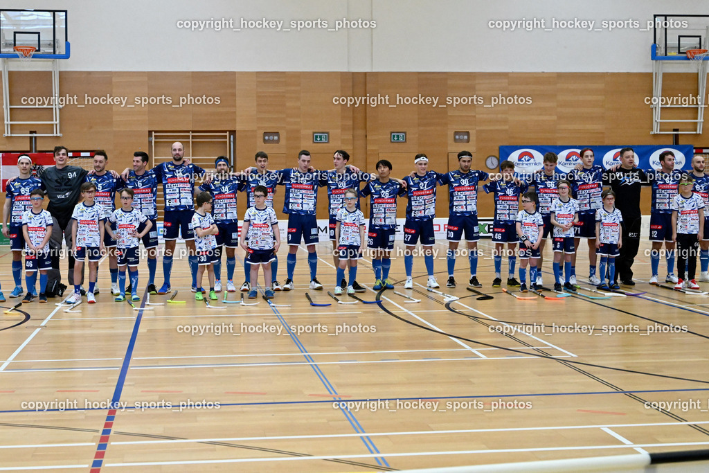 VSV Unihockey vs. Wiener Floorballferein 6.4.2024 | VSV Unihockey Mannschaft, VSV Unihockey vs. Wiener Floorballferein 6.4.2024, VSV Unihockey vs. Wiener Floorballferein  am 06.04.2024 in Villach (Ballspielhalle St. Martin), Austria, (Photo by Bernd Stefan)