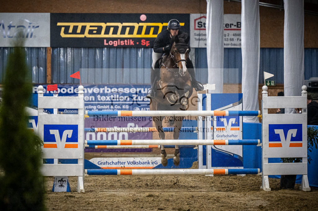 DOS_2063 | Entdecke hochwertige Reitturnierfotos von Foto Oger. Professionell, emotional und authentisch – jetzt Lieblingsmomente im Shop bestellen.Deutschlandweite Turnierfotografie. - Realisiert mit Pictrs.com