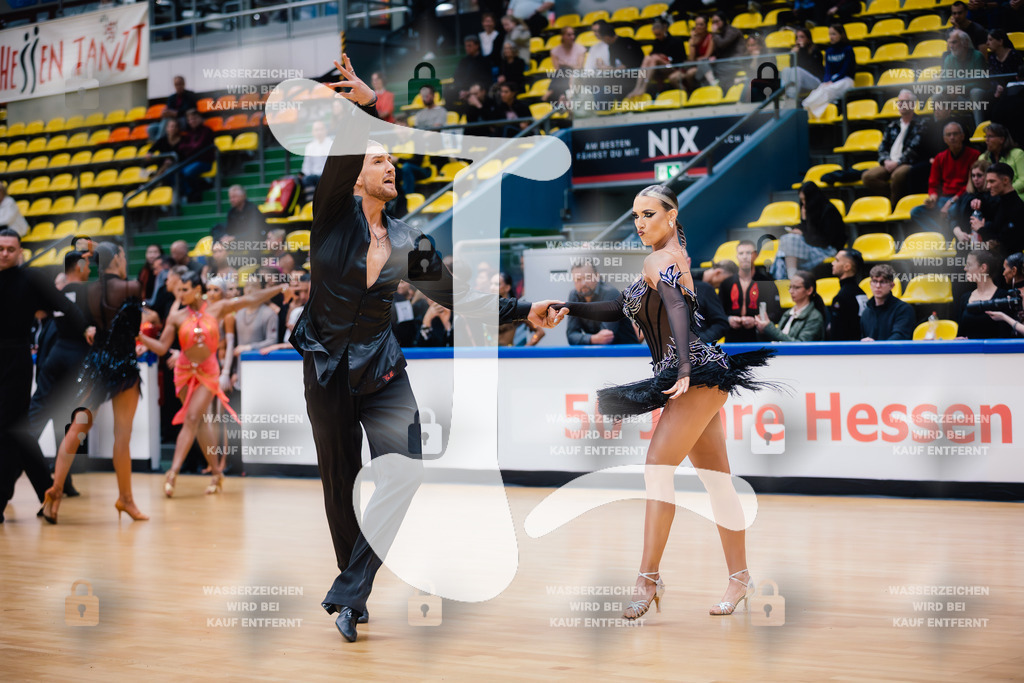 Hessen Tanzt WDSF International Open Latin 11th (43) Justin Lauer _ Rita Schumichin (TSC Saltatio Neustadt im TV 1860 Mußbach)-2025-05-18-3689 | Webshop for digital downloads and prints of dance sport, event & show photographer Julian Link - Realisiert mit Pictrs.com
